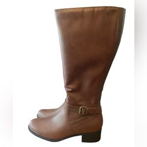 NWOT Time and Tru memory foam boots size 11